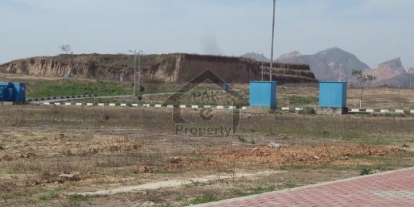 Plot Available For Sale In I-14/1 On Excellent Location