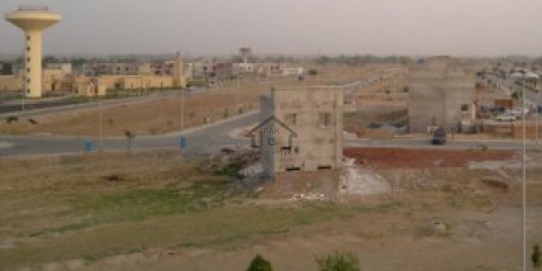 8 Marla Residential Plot On 35 Feet Road On Cash 4 Years Installments For Sale