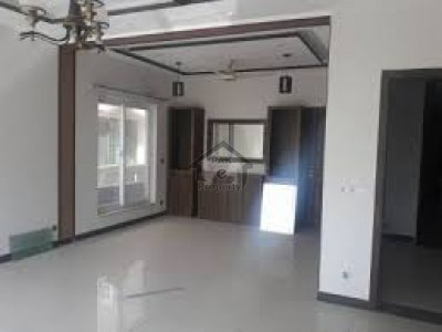 Office For Sale At Shahbaz Town Samungli Road