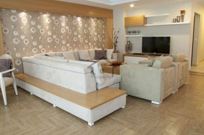 3rd Floor Flat Is Available For Sale