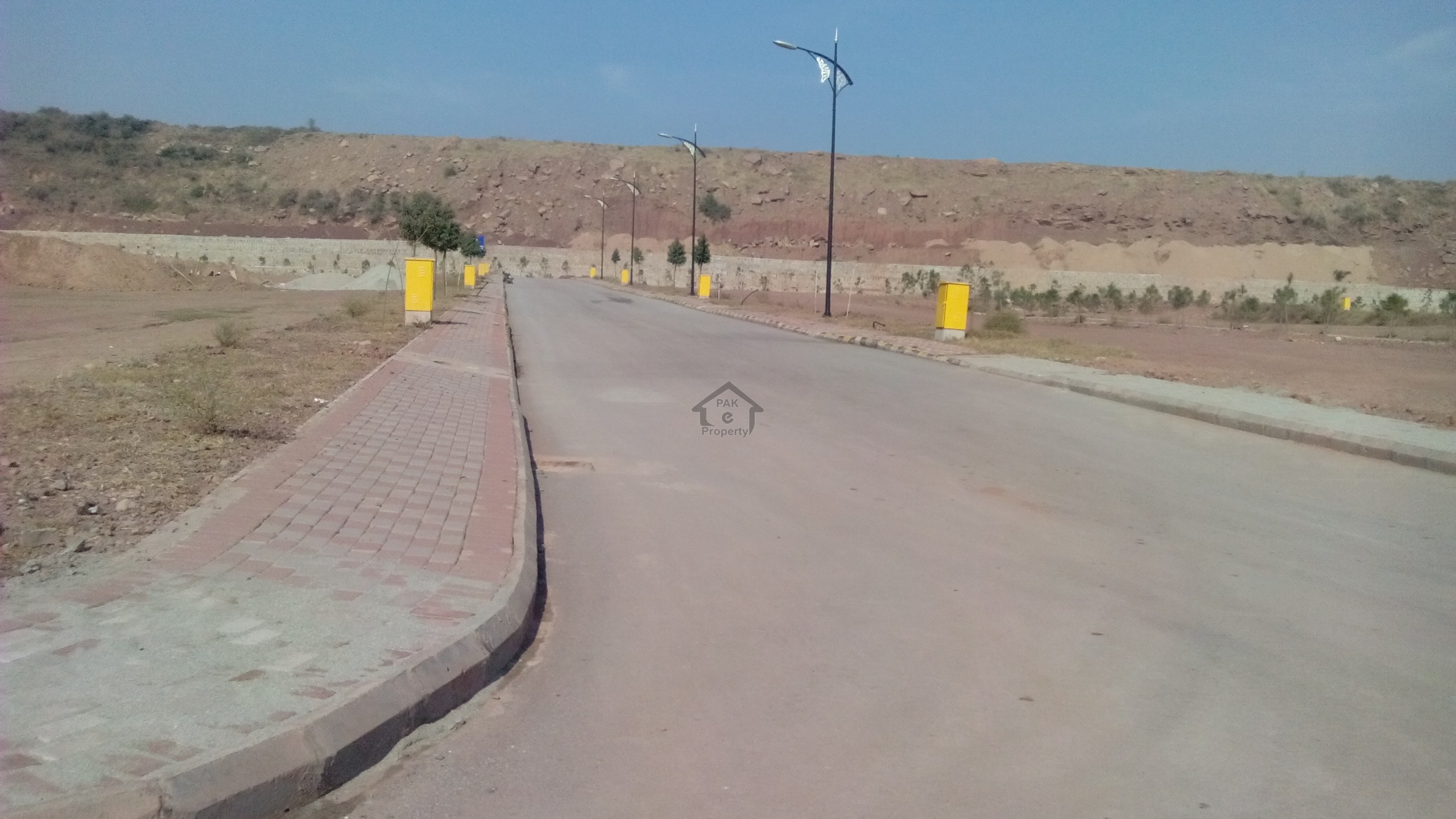 Avenue Commercial Plot available for Sale in Bahria Enclave, Islamabad