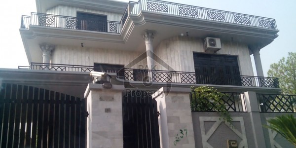 Beautiful Single Unit Double Storey House Available For Rent In F-6 On Prime Location