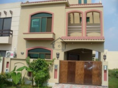 5 Marla House For Sale In Pakistan Town