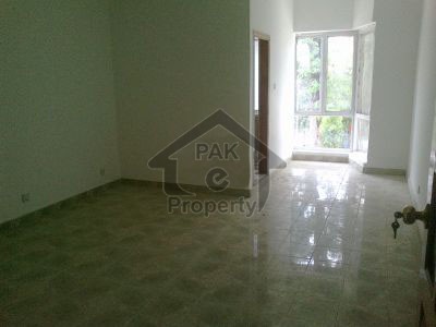 12 marla upper portion 4 rent in phase 5 Bahria town