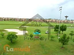 10, marla , kanal plot Required in uni versity town islamabad