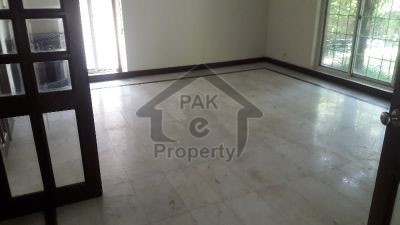 Kanal Corner Luxury House For-Sale In Bahria Town Phase 2