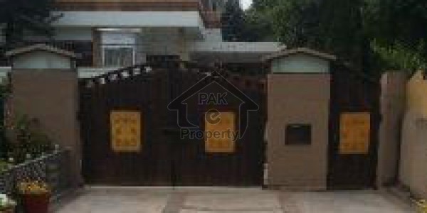 10 marla house for rent in bahria town phase 4 final rent