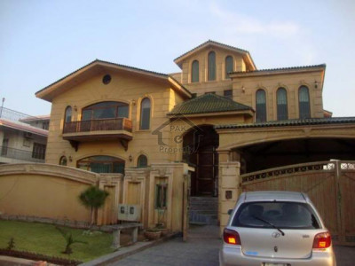 Bahria Town House Beautiful Turkish Style 5 Marla For Rent