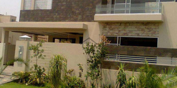 Single Storey House Is Available For Rent