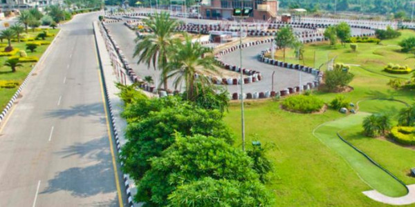 100 Sq Yard Commercial Plots For Sale On Installments In Pehs Karachi Motorway