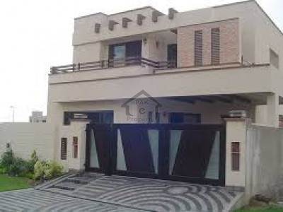 10 Marla Villa Park Facing For Sale In Bahria Enclave
