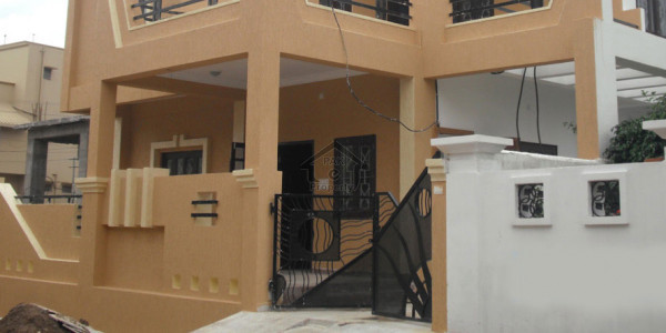 Beautiful Location 1000 Sq.yd Fully Renovated 5 Bedroom House For Reasonable Rent Best For Multinati