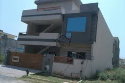 120 Sq Yard Triple Storey New House In Gulshan Block 6