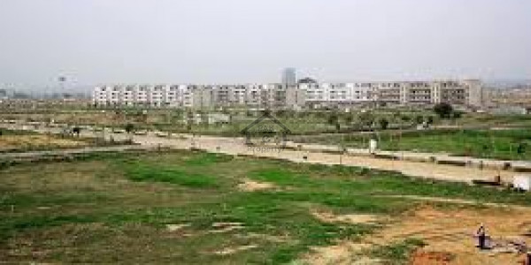 Khayaban-e-Amin - Block L- 10 marla Residential Plot Is Available For Sale