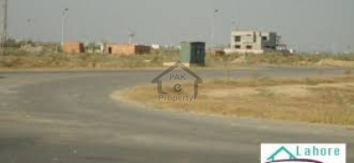 Khayaban-e-Amin - Block C- 5 marla Residential Plot Is Available For Sale