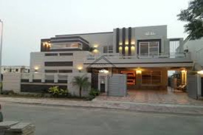 Sarwar Colony, Cantt - 32 Marla General Villa For Sale IN LAHORE