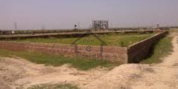 Plot of Size 40x80 in Pleasant Location in Fiar Price Available