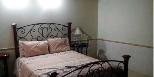 Required G-11 room furnished unfurnished owner contect us