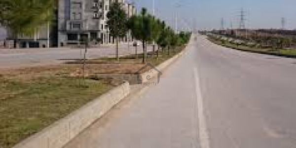 Safari Garden Housing Scheme - Commercial Plot Is Available For Sale IN LAHORE