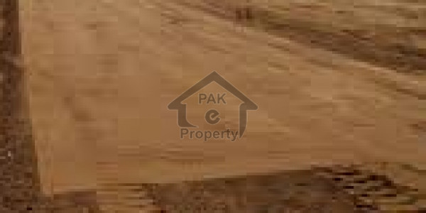 Plot Of 10 Marla size 35x70 in nice location Of Gulberg Islamabad