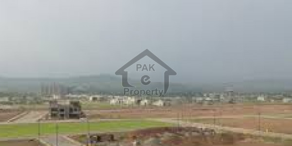 Developed Plot of 10 Marla near road and market is available