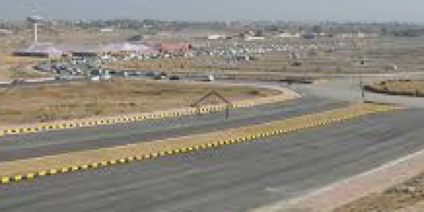 DHA - 1 Kanal Plot No 795 For Sale