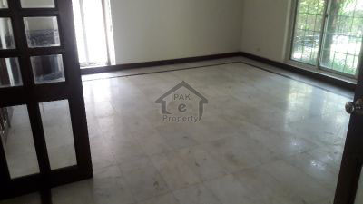 DHA -10 Marla Corner House FOR SALE