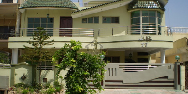 Bahria Town Karachi-200 Sq. Yd House is Available for Sale