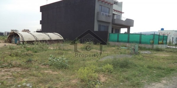 Beautiful Plot Available For Sale In G-14/2 Prime Location