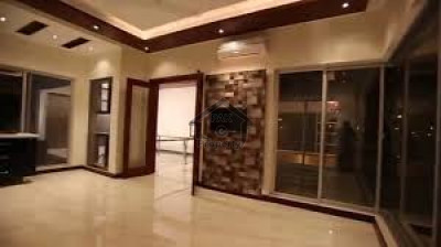 10 Marla Facing Park Luxurious Brand New House For Sale