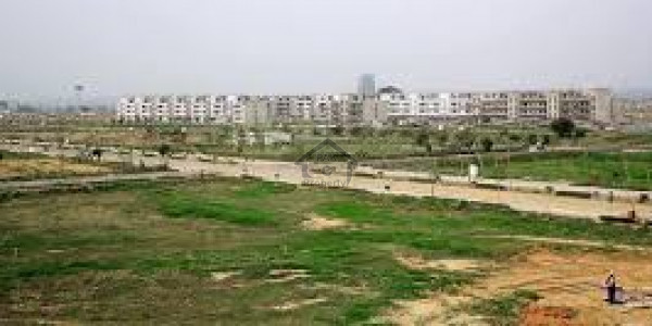 A Block Canal Garden-5 Marla Plot For Sale In  Lahore