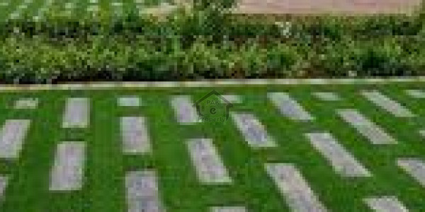Bahria Town - 10 Marla Plot For Sale