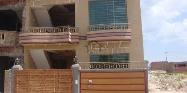Johar Town - 5 Marla House For Sale