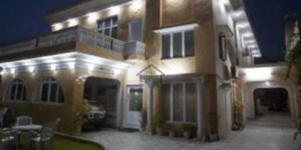 Gulberg 1 Kanal Double Storey House For Sale