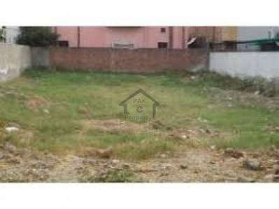 Gulberg Greens - Block D - A Well Located Farm House Land In .