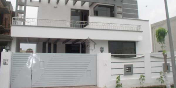 Faisalabad- 5 Marla-   Brand New House For Sale On Kashmir Road.
