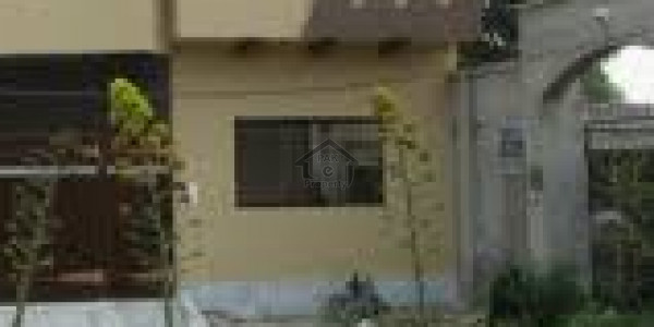 Muslim Town - 3.5 Marla Well Decorated House Available For Sale IN Faisalabad