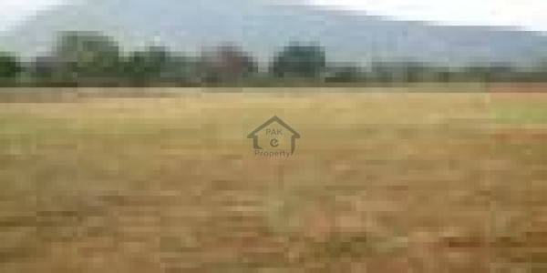 Citi Housing Scheme-  5 Marla-  Street 16 D Block Very Good Location.