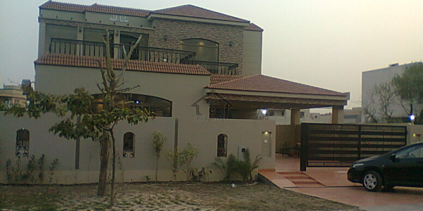 Shah Allah Ditta, 8 Marla House for sale