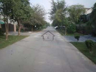 Bahria Town - Jasmine Block - 10 Marla Plot Available For Sale Near To Park IN Lahore