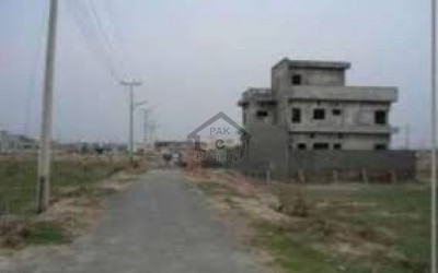 Bahria Town - Nargis Block -  Sector C-5 MARLA PLOT FOR SALE GOOD LOCATION AND HOT DEAL IN Lahore