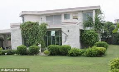 DHA Phase 6, -600 Sq. Yd. - Bungalow Available For Sale
