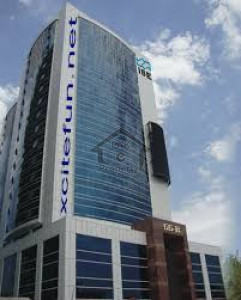 Gulistan-e-Jauhar - Block 16- Gray Garden 2 Bed Dd West Open Fully Renovated Flat IN  Karachi