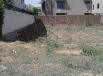 Bahria Town - Quaid Block- Sector E-Corner And Main Blue Are Plot 1131 For Sale In Lahore