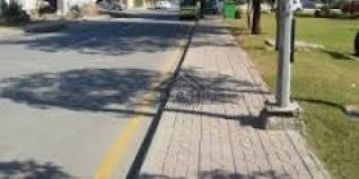 Shahbaz Commercial Area, DHA Phase 6-Place For Your Own Main Road Building In Dha Karachi