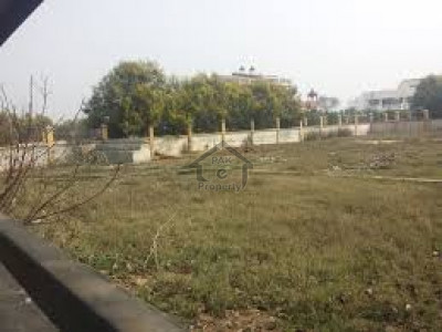 DHA Phase 8-1000 Sq. Yard Plot Available In DHA Phase 8 33rd Street In  Karachi