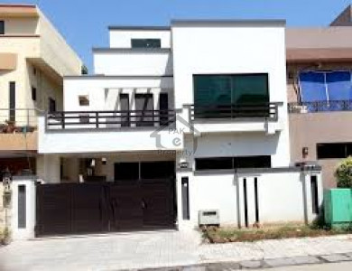 Jawad Avenue,7 Marla Beautiful Bungalow For Sale