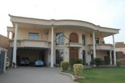 Fateh Town-6 Marla-Double Storey Beautiful Corner House For Sale in  Okara