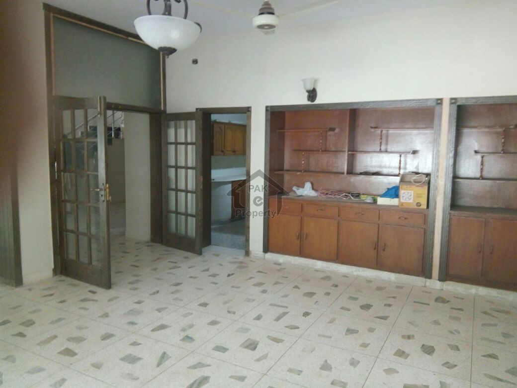 Beautiful Renovated House Available For Rent In Sector F-7 College Road