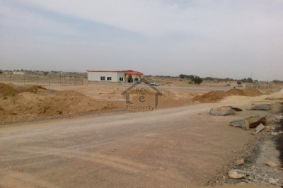 DHA Phase 8 - CCA 1,- 8 Marla Commercial Plot For Sale ..